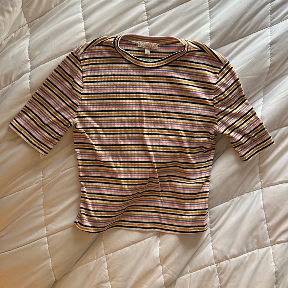 GB ribbed crop top